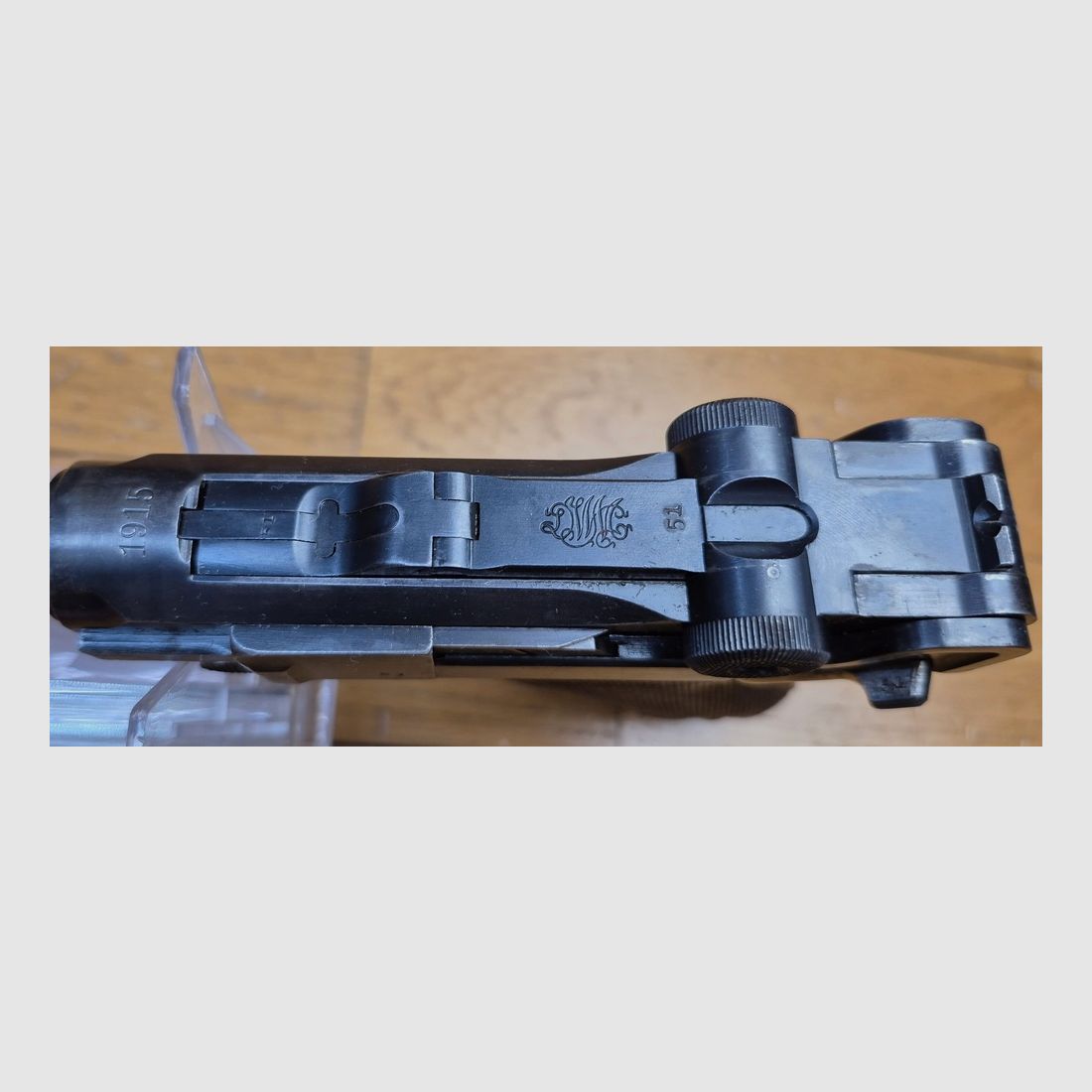 Sehr schöner Luger P08 Pistol Erster Weltkrieg – Herstellung DMW von 1915 – Vollständig monomatrikuliert außer Magazin – Sehr schöne Mechanik – Wunderschöner Lauf – Selten guter Zustand für seine 111 Jahre! – TBE+, Bild 1 von 23
