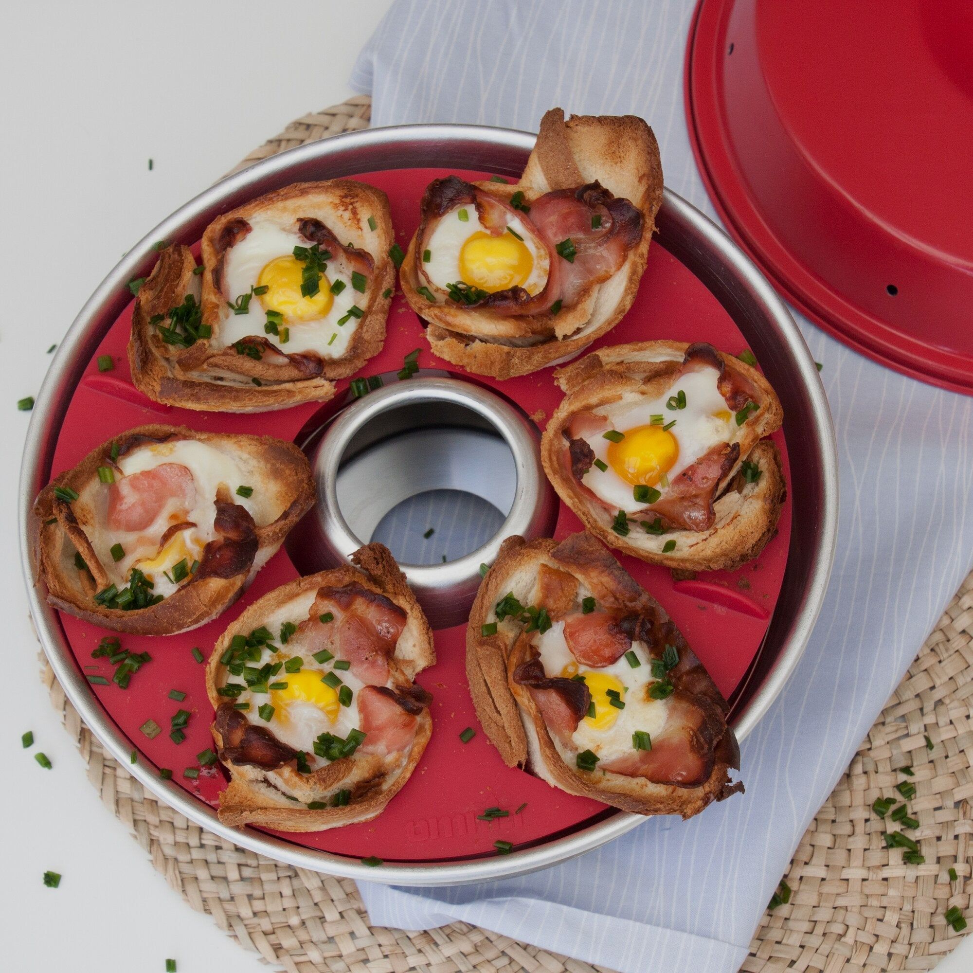 Cookbook "Best Savory Meat & Fish" Recipes for the Omnia Oven, image 4 of 6