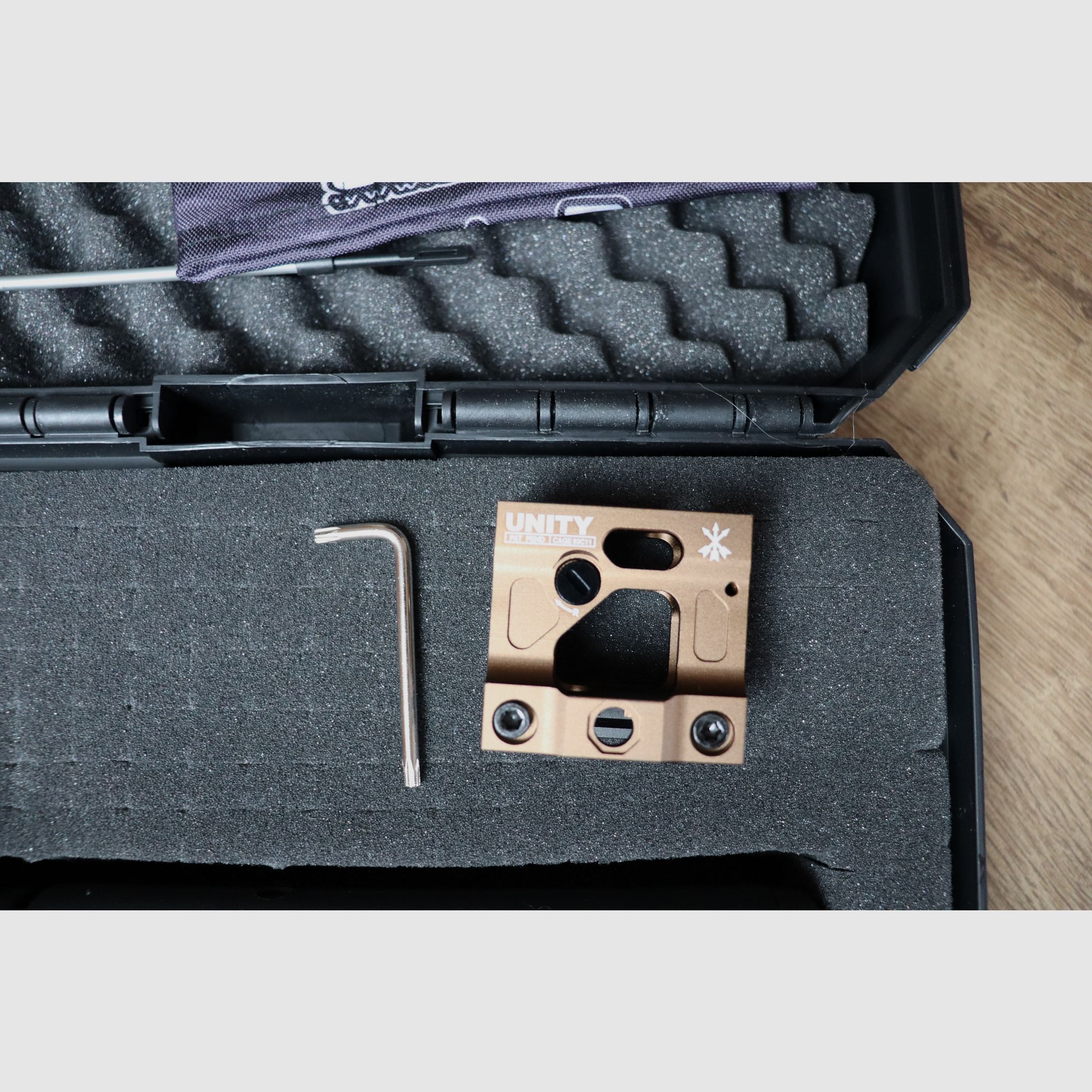 Specna Arms SA-E27 10,5" RIS III Edge mit HAL ETU, Chaos Bronze Paket