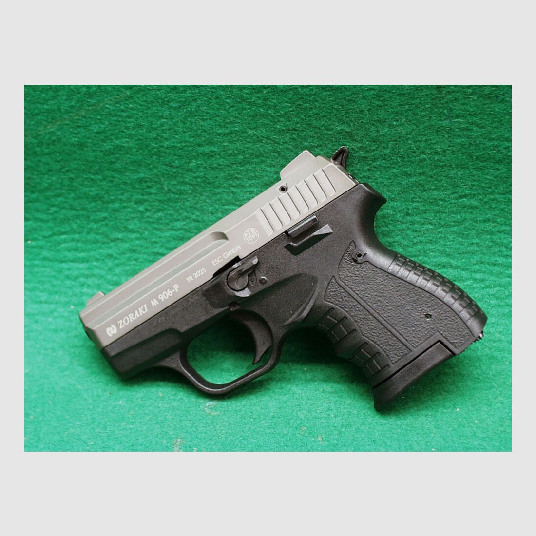 Zoraki 906 pistola de fogueo, Titan