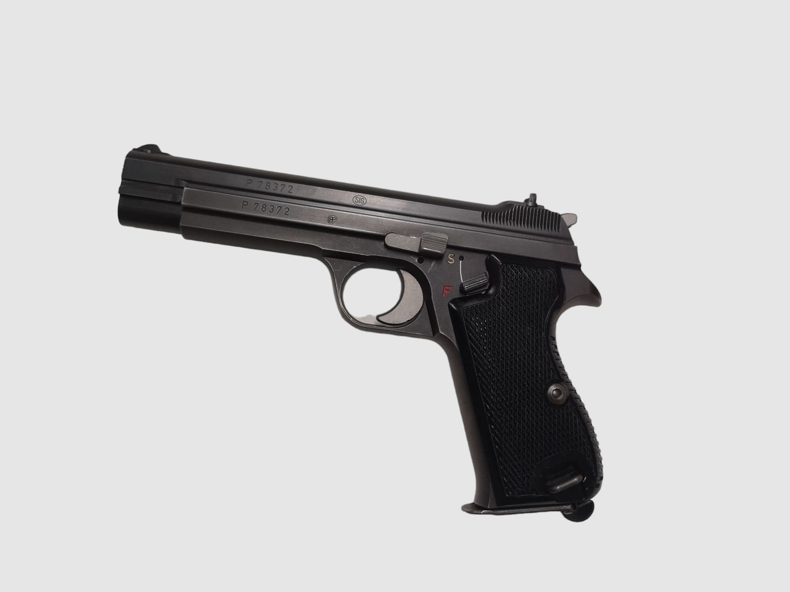 Halbautomatische Pistole Marke SIG Modell P 210/2, Bild 2 von 2