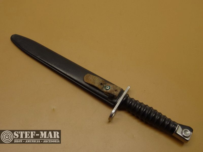 Swiss bayonet for SIG rifle model 57 [X2591], image 2 of 13