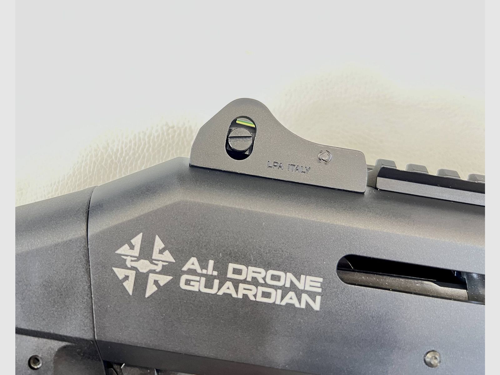 BENELLI M4 A.I. DRONE GUARDIAN – 12 MAG., afbeelding 5 van 12