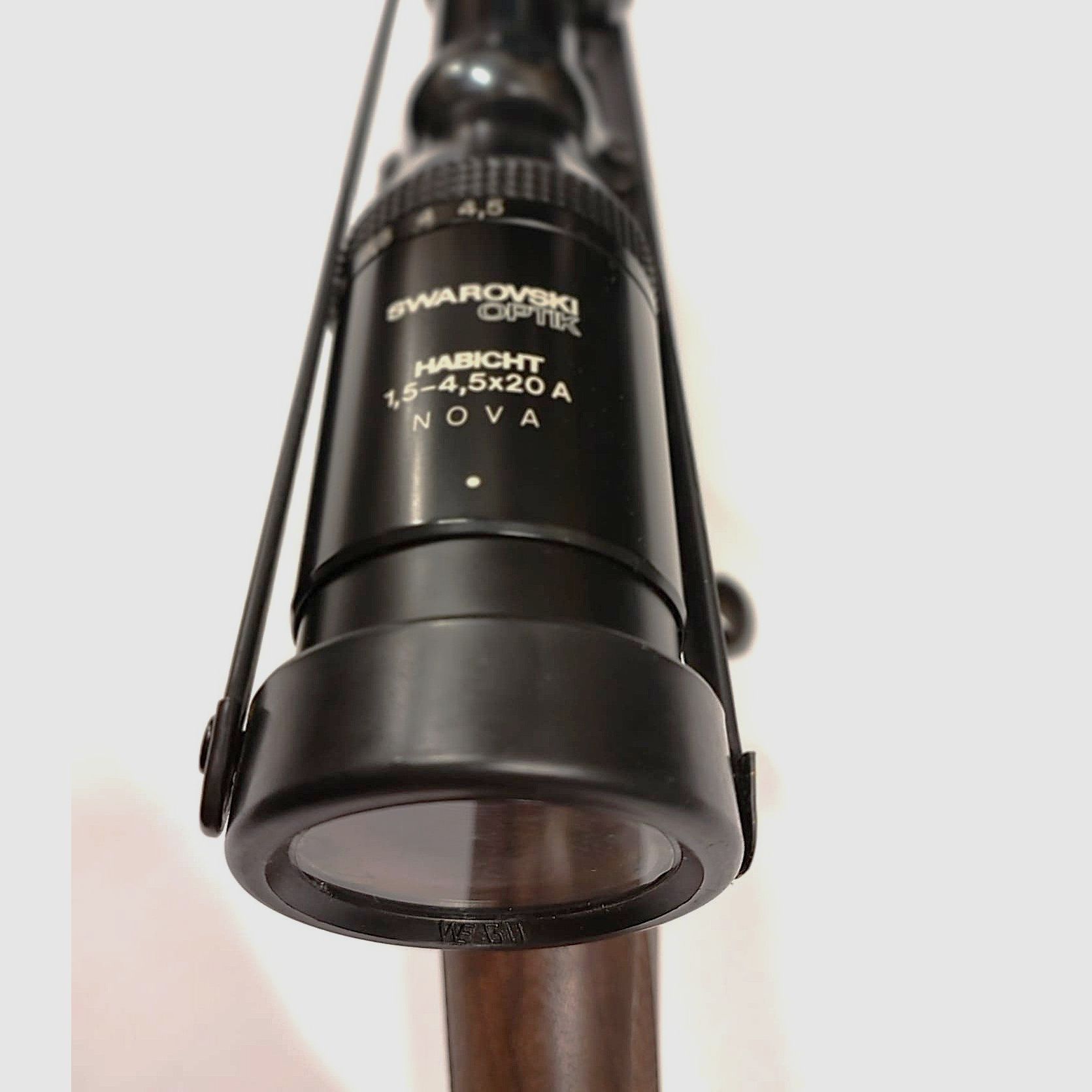 Fusil SAKO cal.338 avec lunette LEUPOLD 2,5-8×42, image 3 sur 4