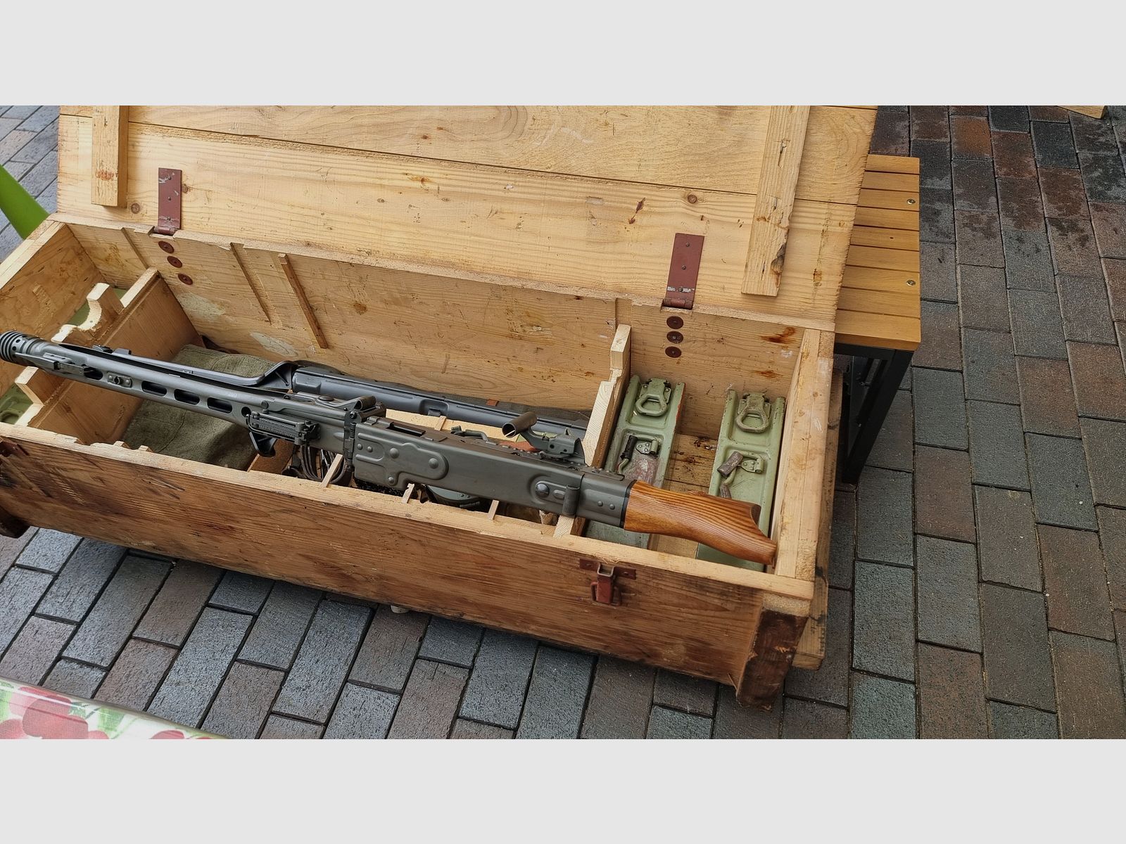 MG 42 Airsoft G&G Vollmetall Schussrate 1200 mit original Kiste und Zubehör 42/53 rar