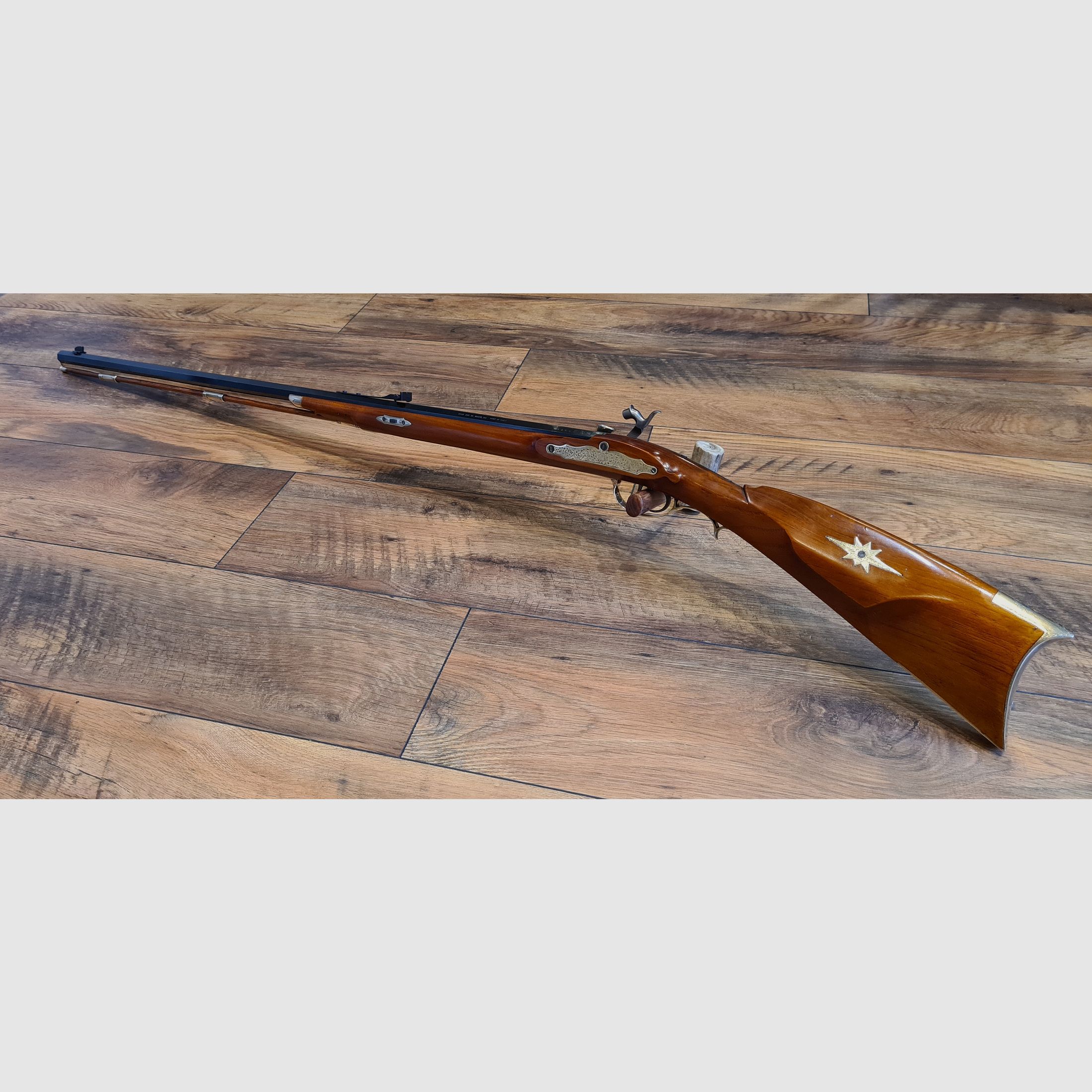  Vorderlader Plainsman Rifle cal.38 Sahnestück