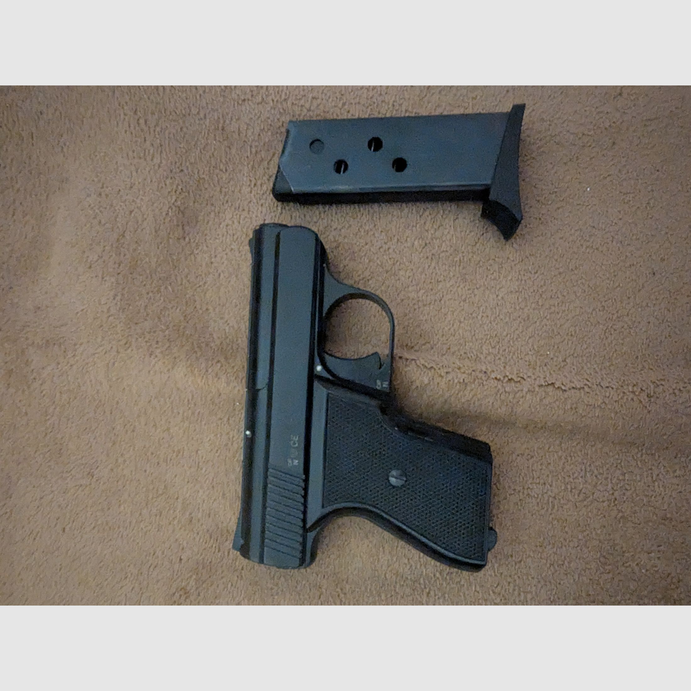 Pistolet alarmowy 9mm Model Record 15-9