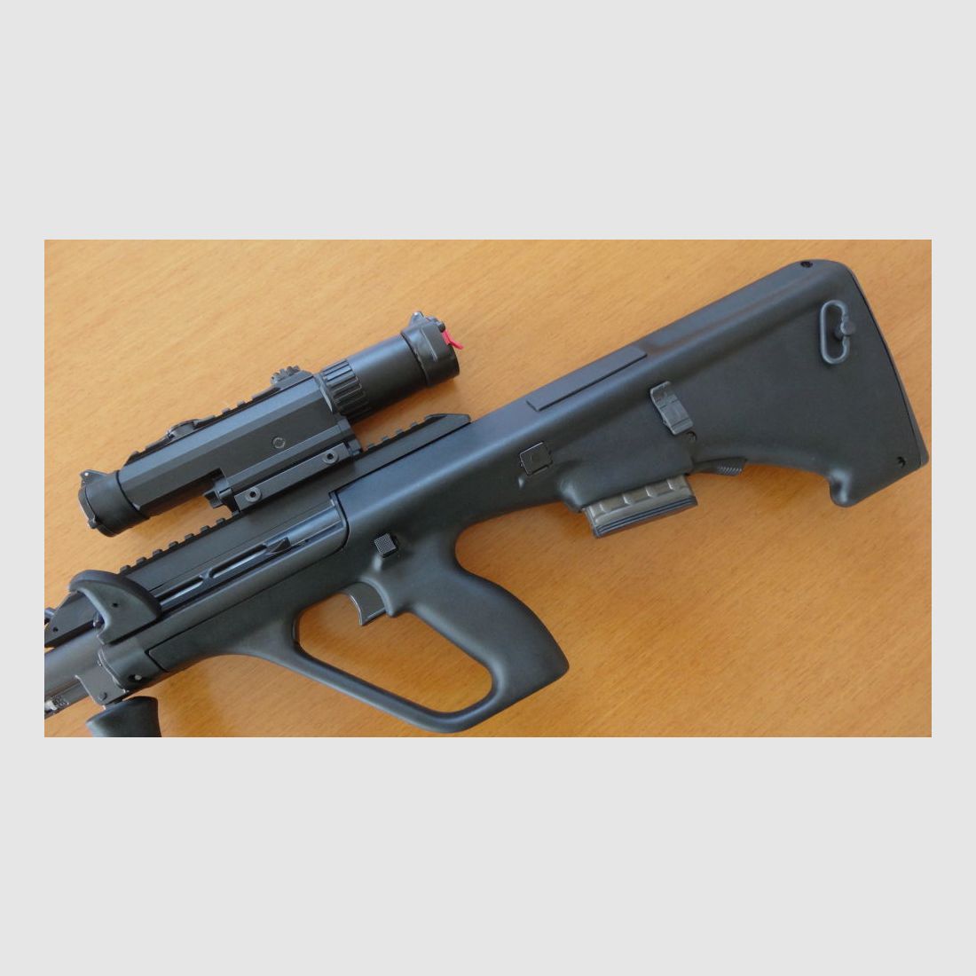 Steyr AUG	 Steyr AUG-Z A3 Cal. 223 Rem mit ZF Leupold Mark 4 CQ/T 1-3x14mm mit LP