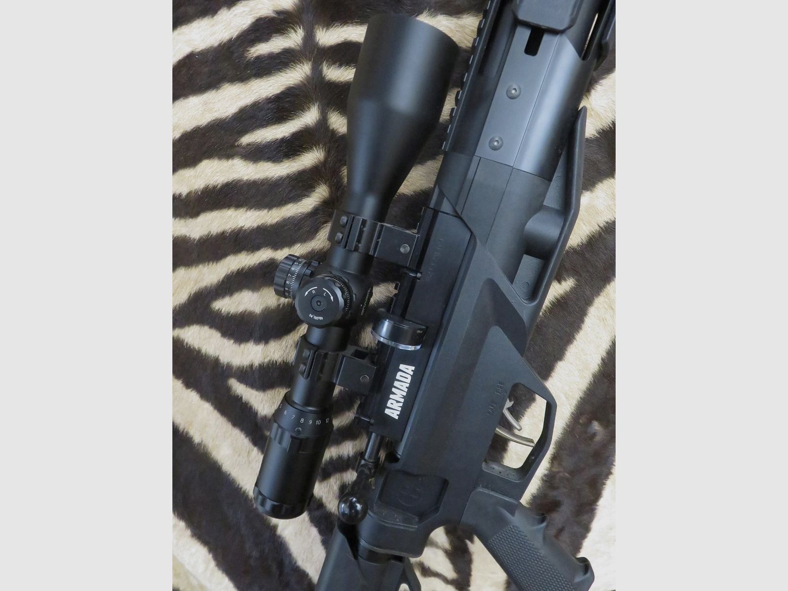 PCP Geweer Crosman Benjamin ARMADA kal. 5,5 mm 35 joules NIEUW – richtkijker – bipod (Pat), afbeelding 4 van 12