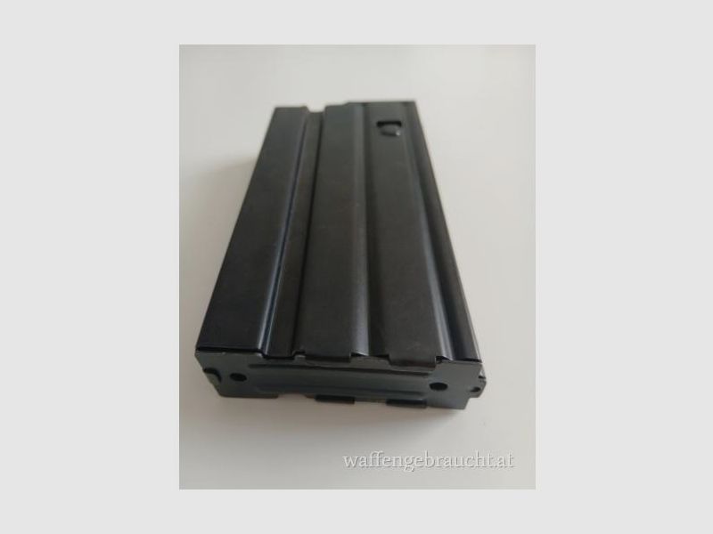 AR10 Magazinen    Je €10   Neuwertig