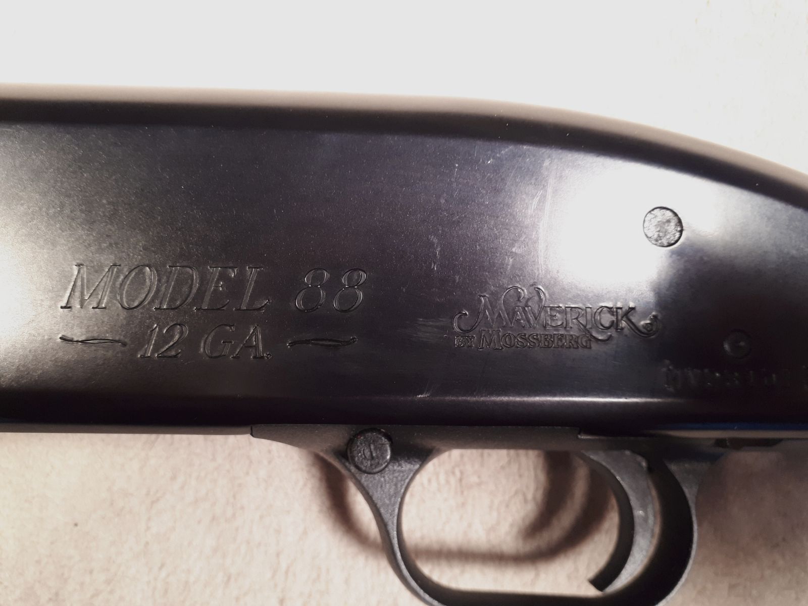 Mossberg Maverick mit 26 Zoll Lauf.