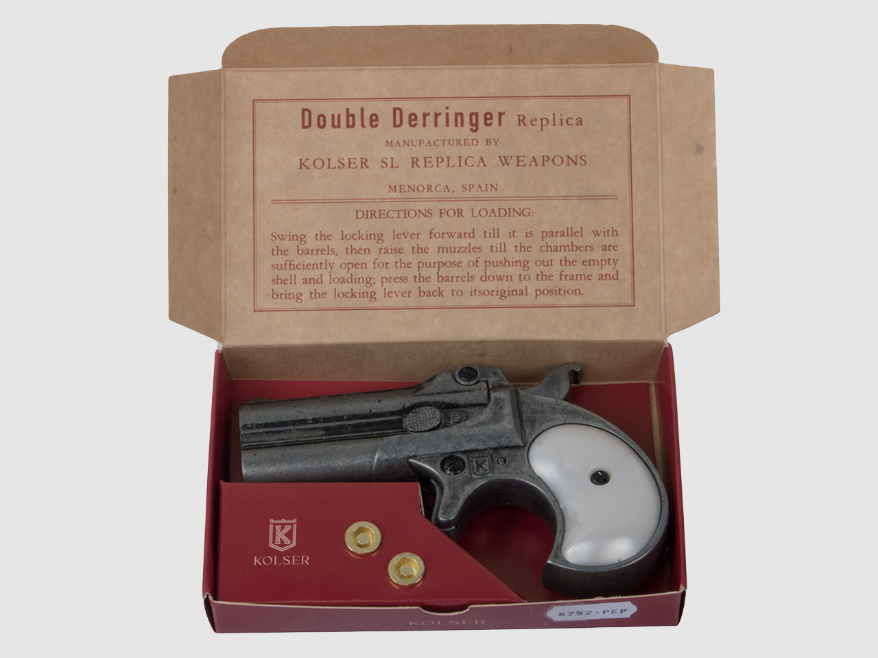 Deko Pistole Kolser Derringer 95 USA 1866 Kaliber .41 altgrau Griffschalen in Perlmuttoptik