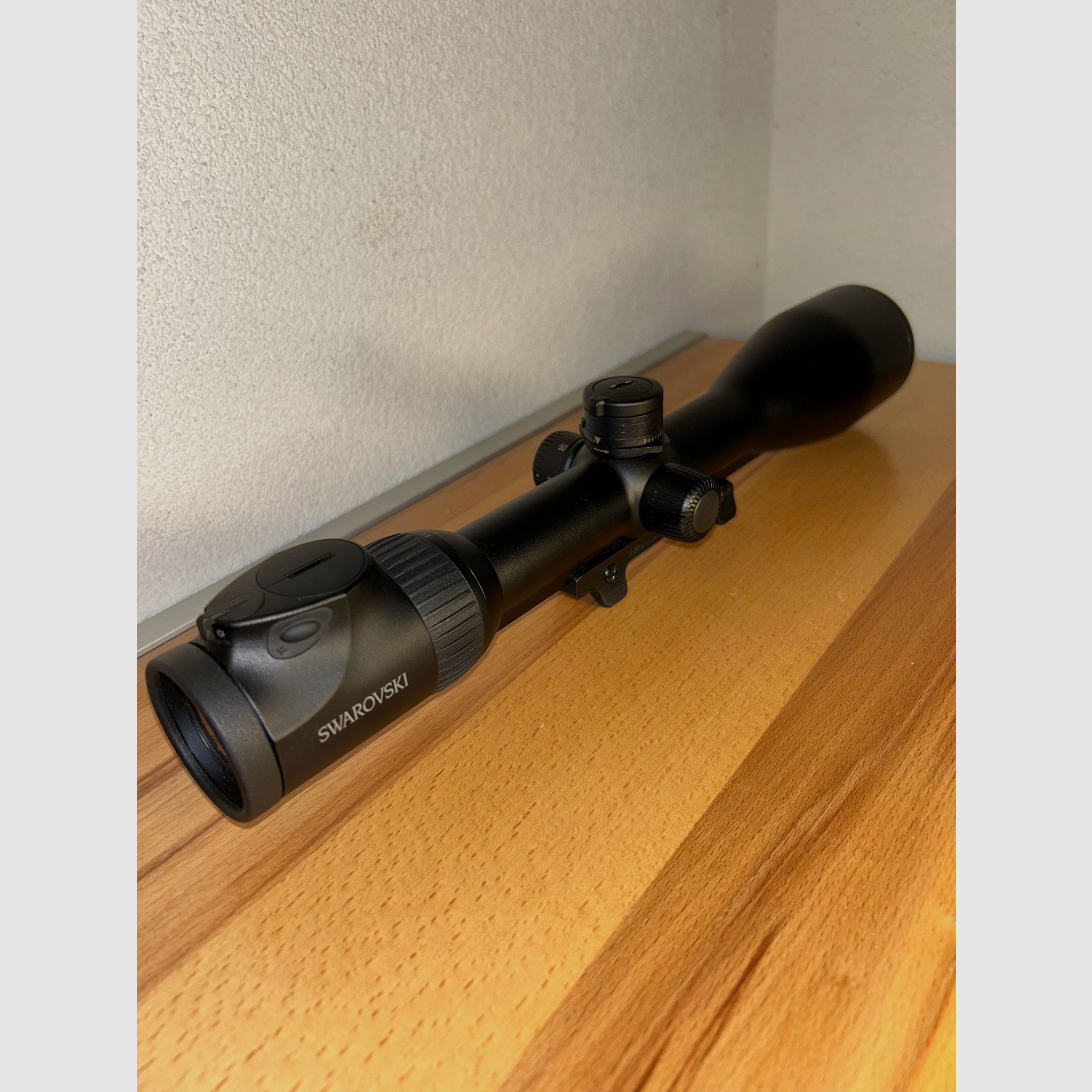 Swarovski Optik Z6i 2. generacji 2,5-15x56, z szyną i wieżą balistyczną
