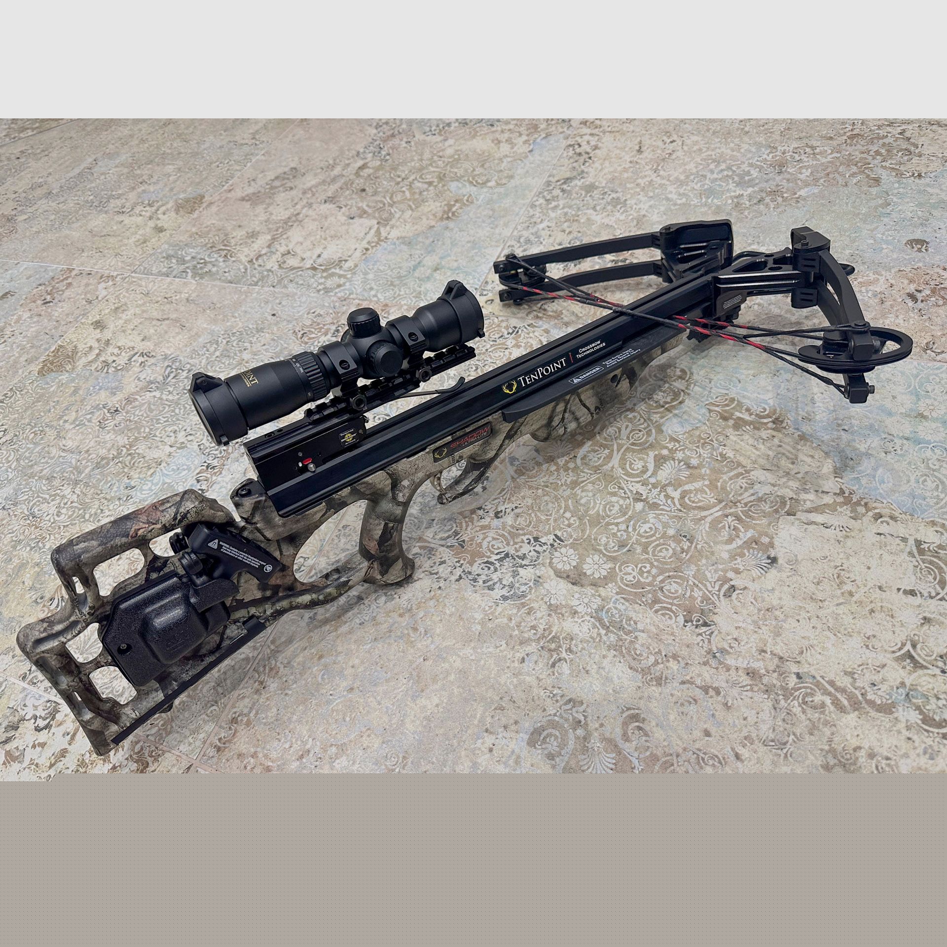 TenPoint Shadow Ultra Lite (350 FPS) inkl. TenPoint Rangemaster Pro 2-6 x 32 - Armbrust