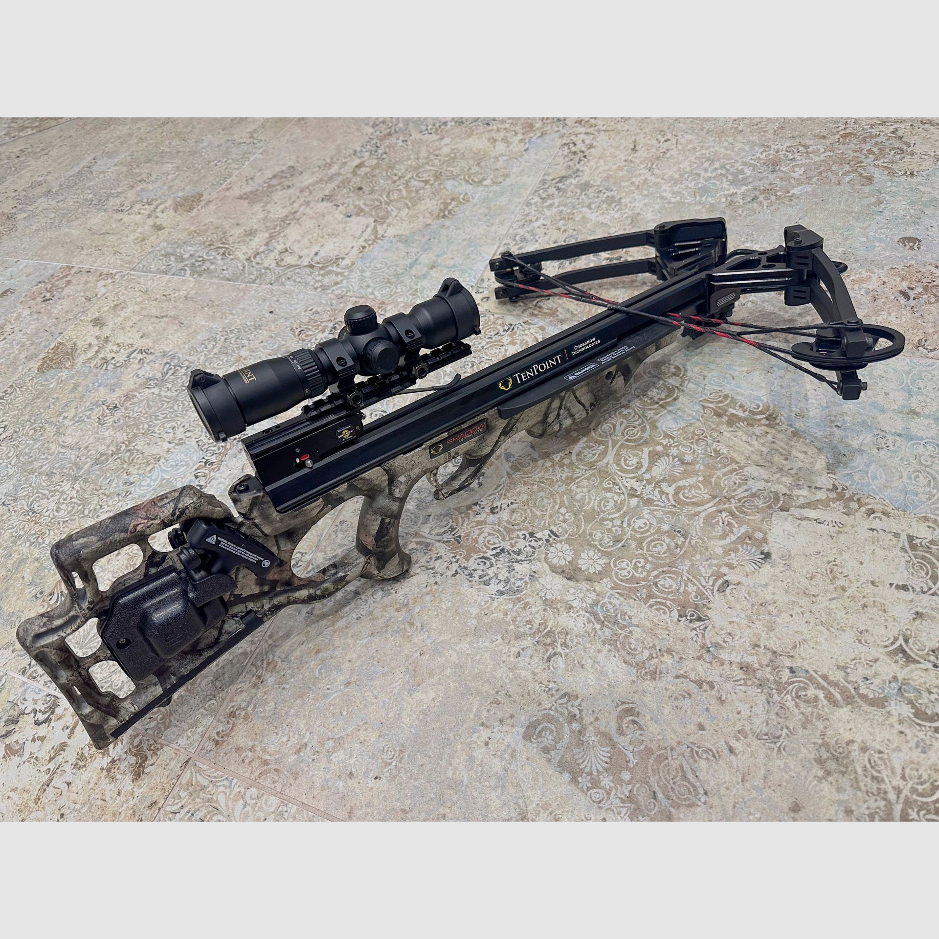 TenPoint Shadow Ultra Lite (350 FPS) inkl. TenPoint Rangemaster Pro 2-6 x 32 - Armbrust