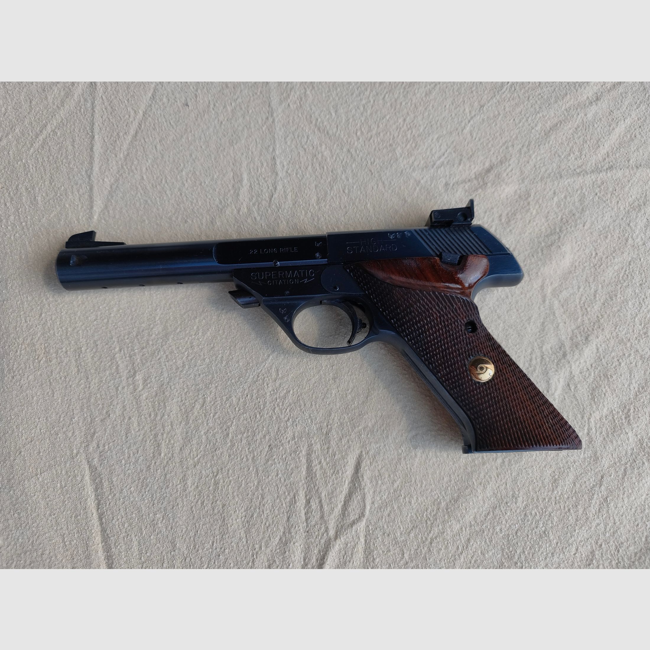 Pistol High-Standard .22lfb