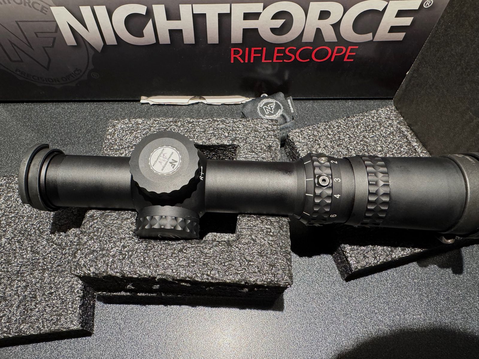 SOCOM Spezialeinheit. DAS Zielfernrohr überhaupt!  Nightforce ATACR 1-8x24 F1 MR NVD PTL FC-DMX zu verkaufen