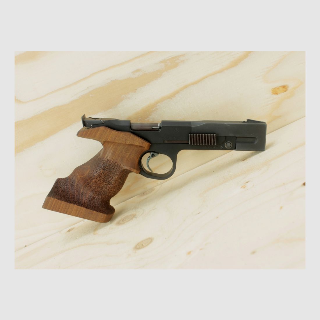 Pistolet samopowtarzalny FAS Mod. SP 602 kal .22 LR, zdjęcie 3 z 4