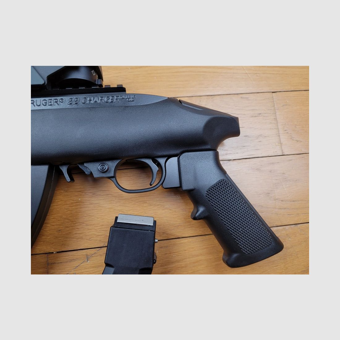 Fascinant Ruger 22 Charger Take Down – « Mutant » Selbstladebüchse 22LR – 2 Magazine – Rotpunktvisier Geco – Neu!, Bild 14 von 23