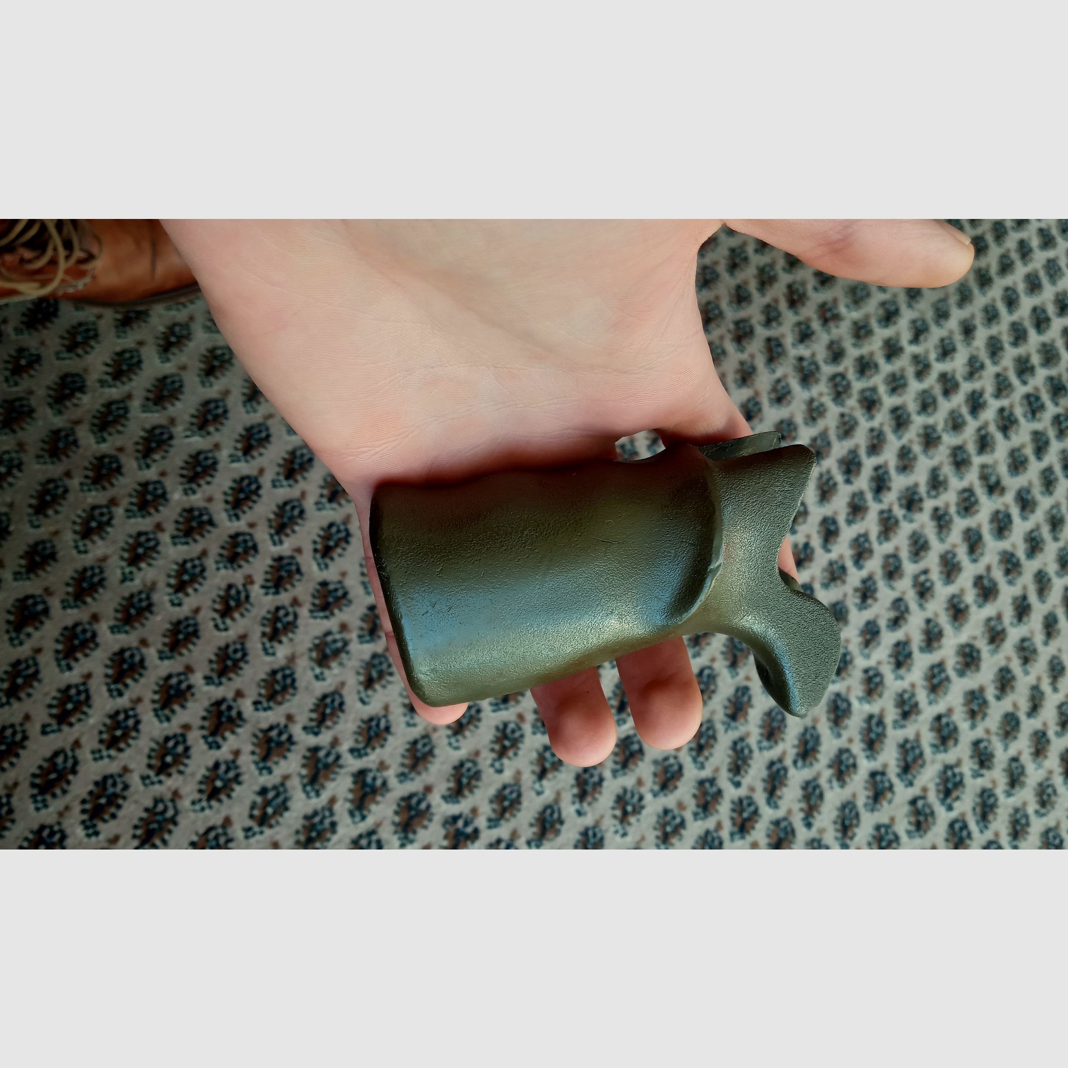 G3 Pistolengriff tiefes speckiges Oliv-Grün / stilistisch perfekt für Holz Handschutz // Polymer Griff