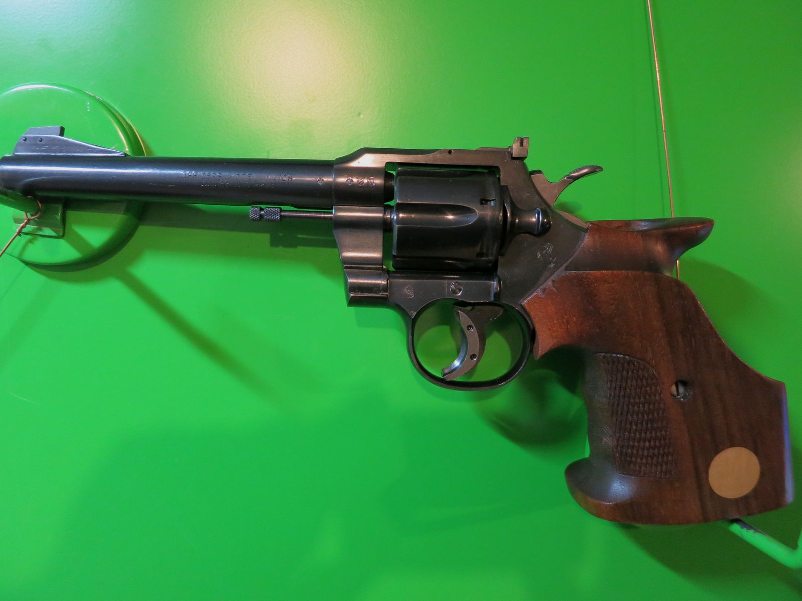 Revoler COLT Officer's Model Match, Fünfte Ausgabe der Serie in .22lr, Sportgriff   #62-