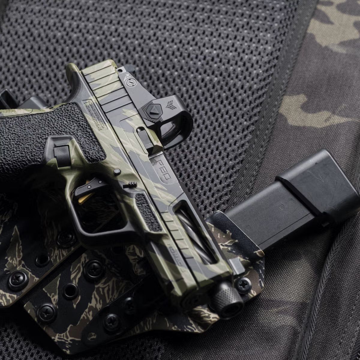 Swampfox Liberty II 1x24 RMR Reflexvisier - 4-in-1 Multi-Reticle, rot