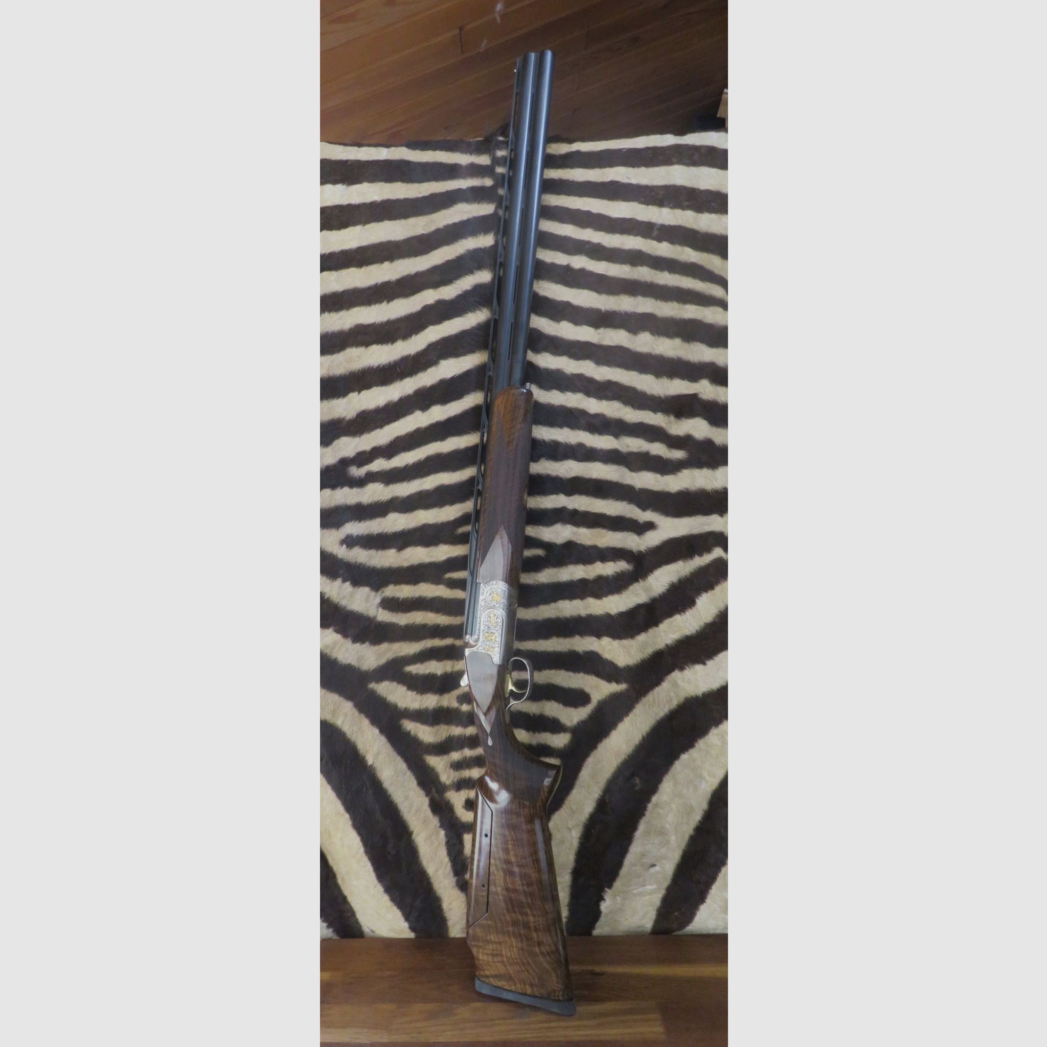 Flinte CAESAR GUERINI Invictus III Sporting Ascent Kal.12/76 Läufe 76cm 8 Chokes – Waffenkoffer, Bild 1 von 12