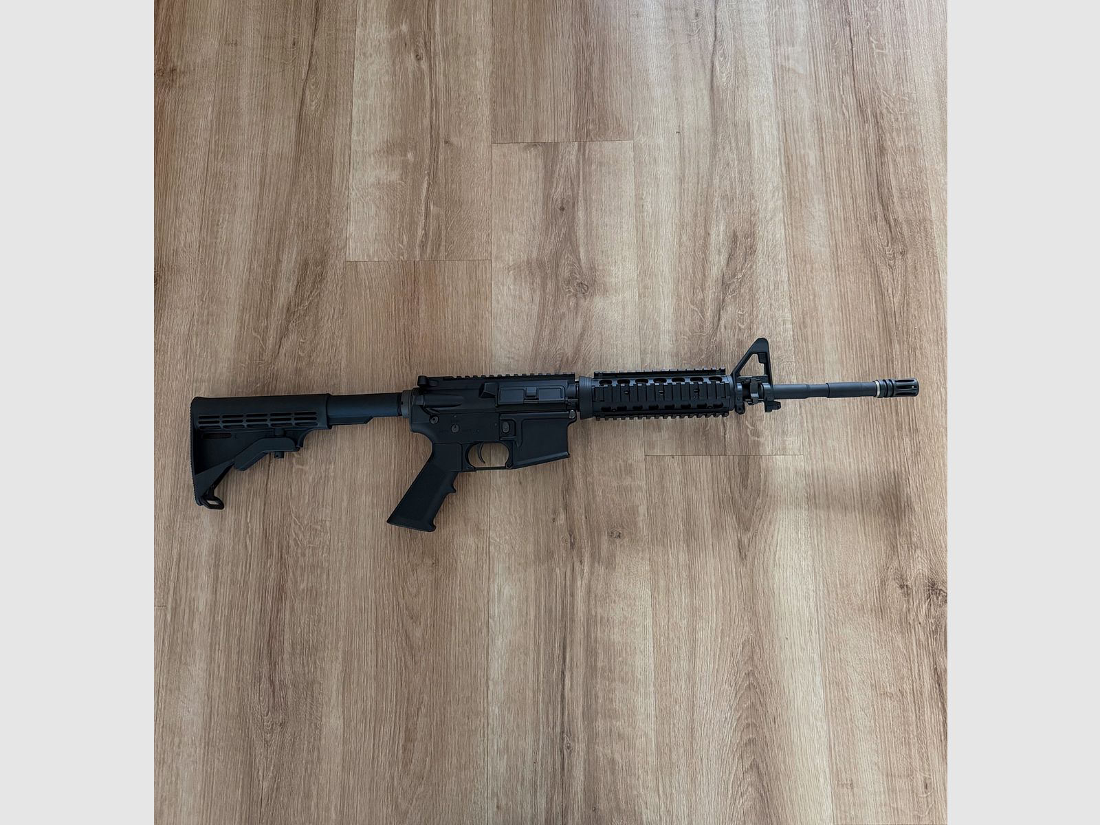 Ares M4 S-AEG, Bild 6 von 8