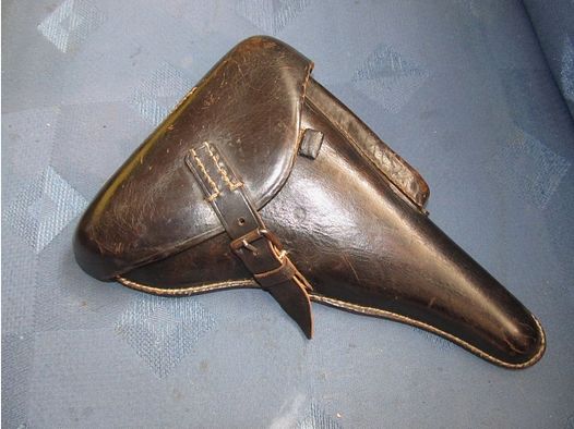 Holster P08 1942 with magazine from WW2