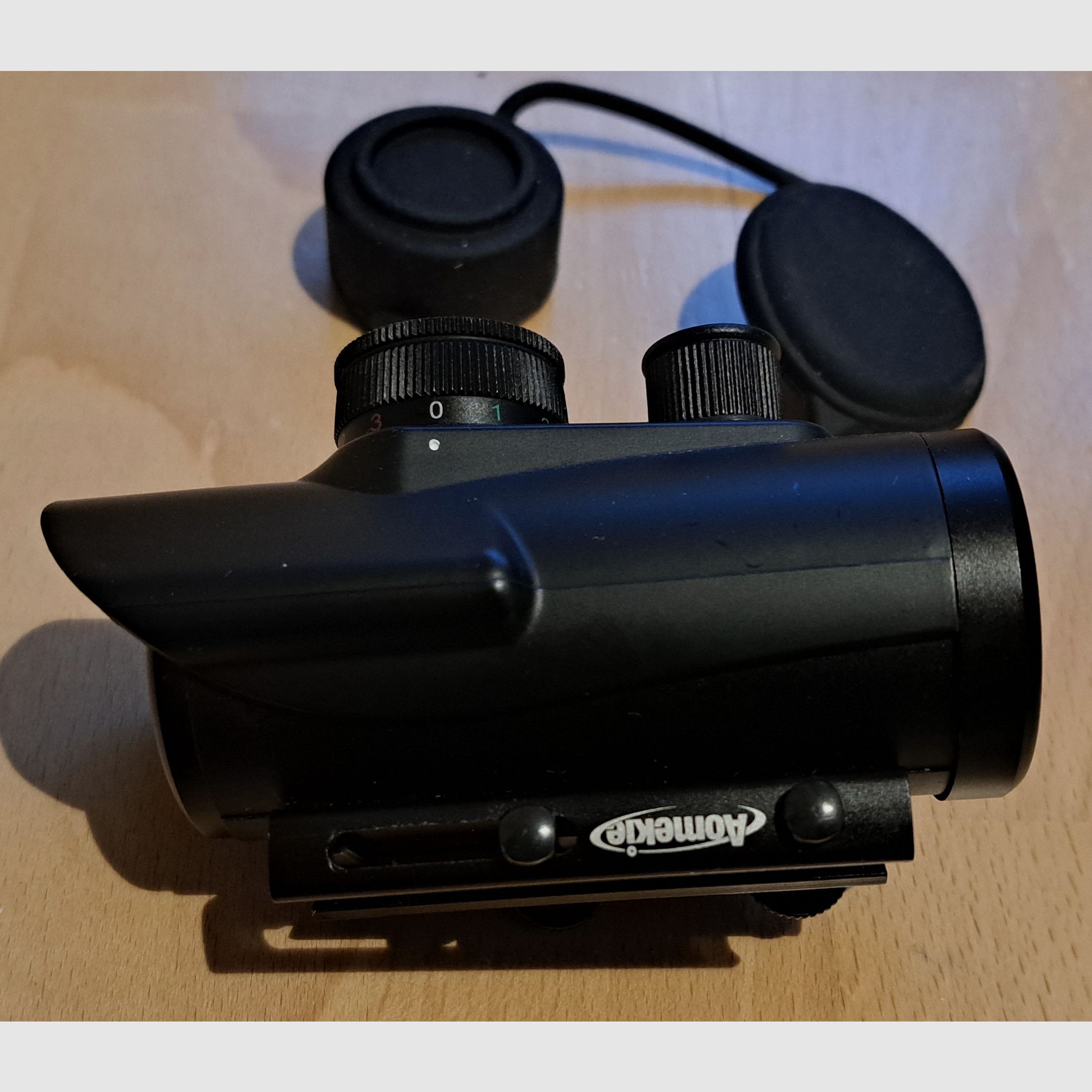 Aomekie Softair Red Dot Visier für 11mm/22mm Schiene Leuchtpunktvisier Rotpunktvisier mit Schutz und Tactical 3 Reticles für Jagd Softair und Armbrust Schussfest