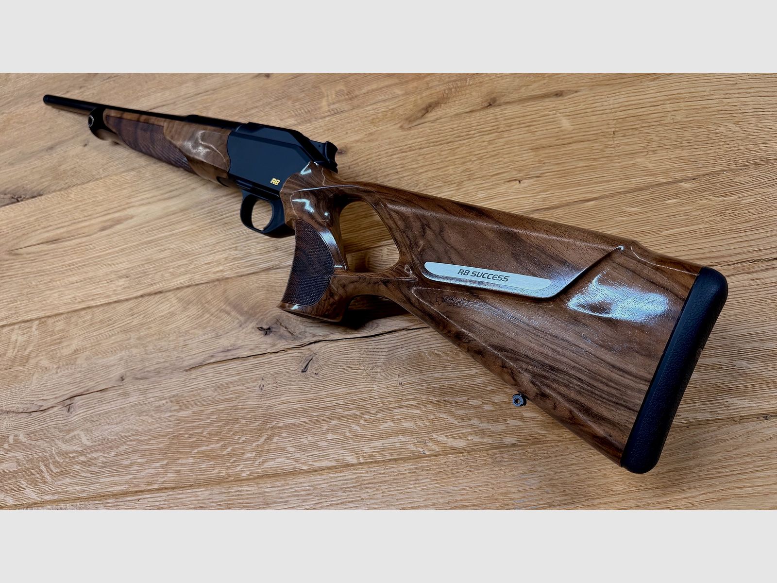 Blaser R8 Success / Holzklasse 4 / Kaliber u. Lauflänge nach Wahl / absolute Gelegenheit