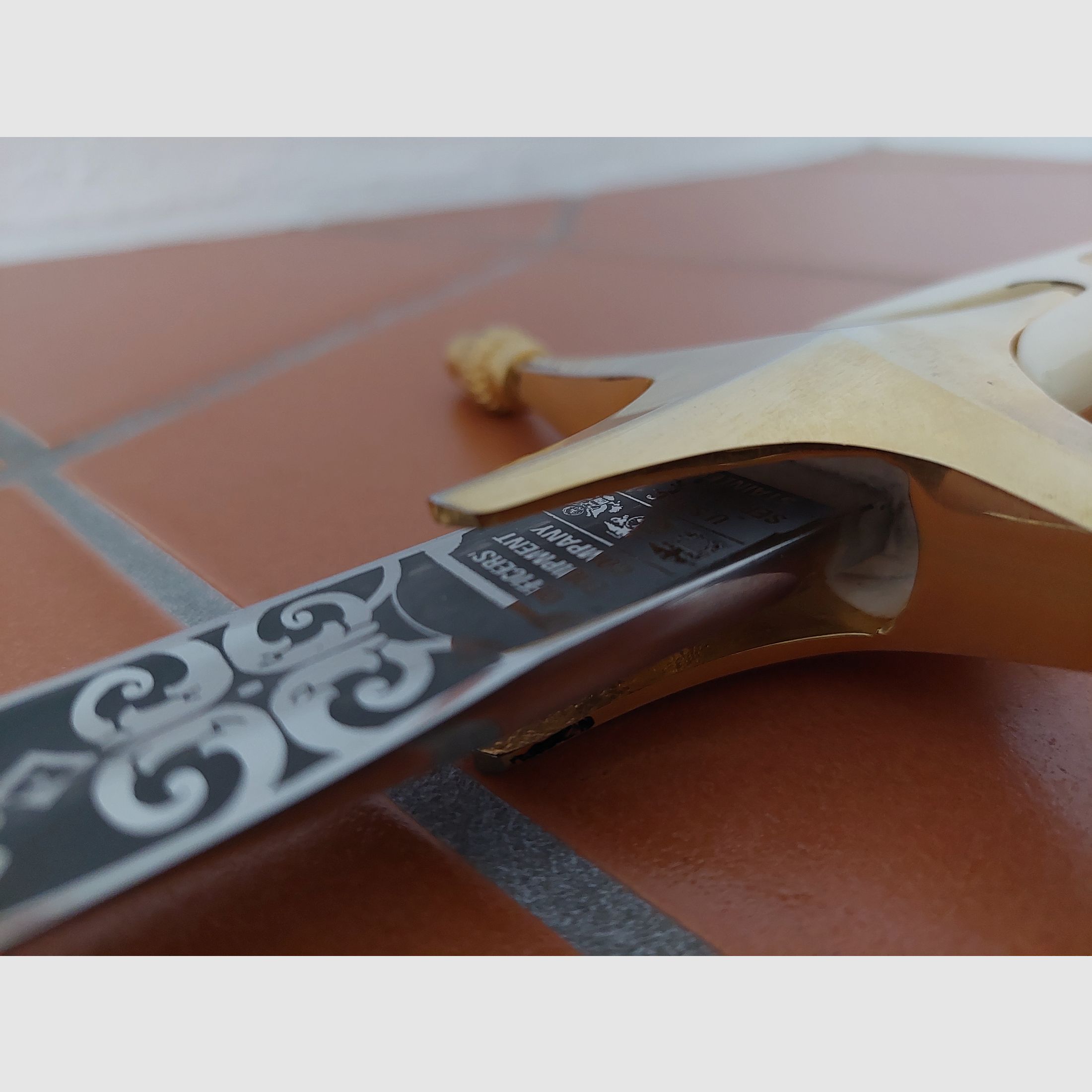 WKC Sabre / Spada, USA Art.1012 SerialNr. 6-82, 24 carati dorato