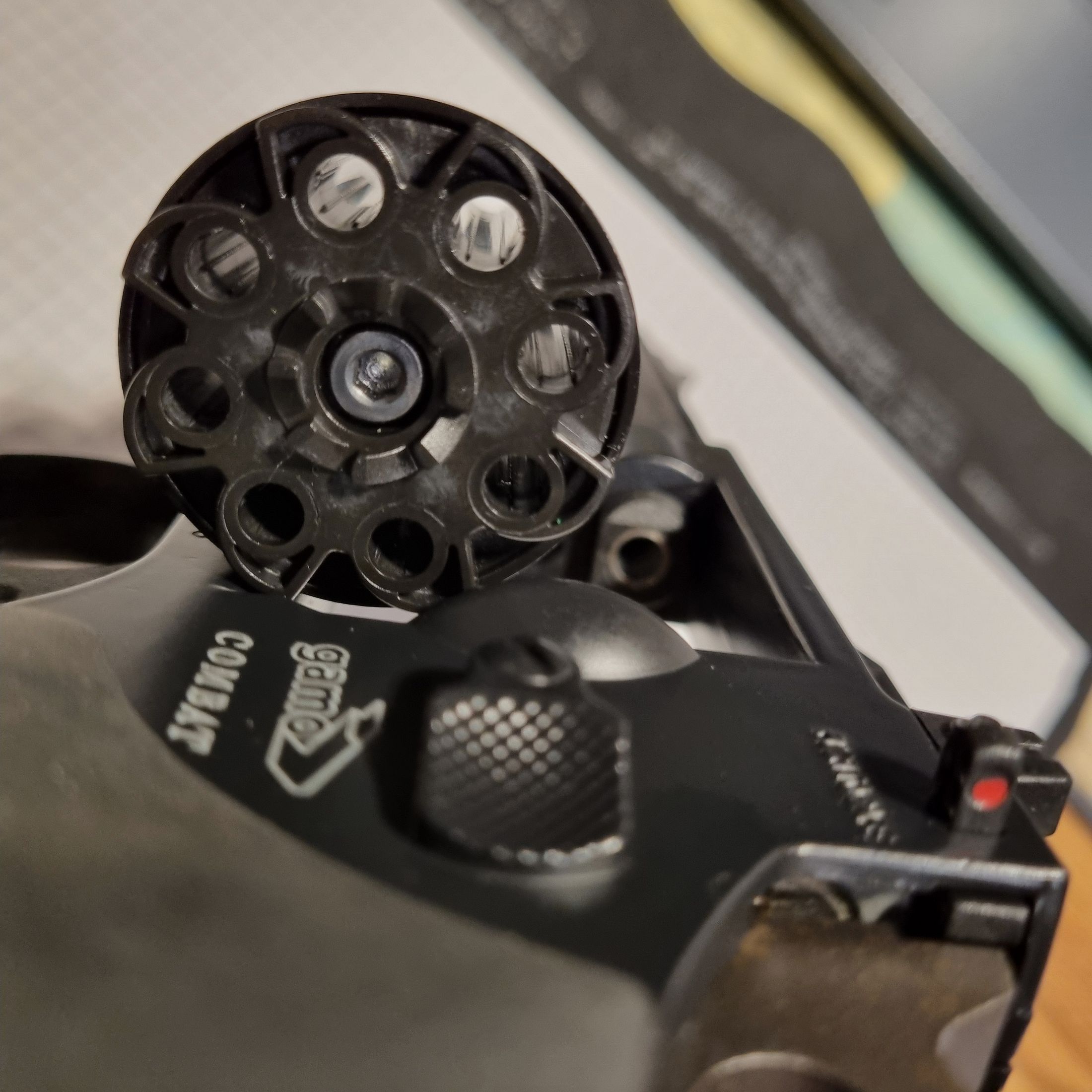 Gamo Combat R-// , 4 pulgadas, Co2, 4,5 mm