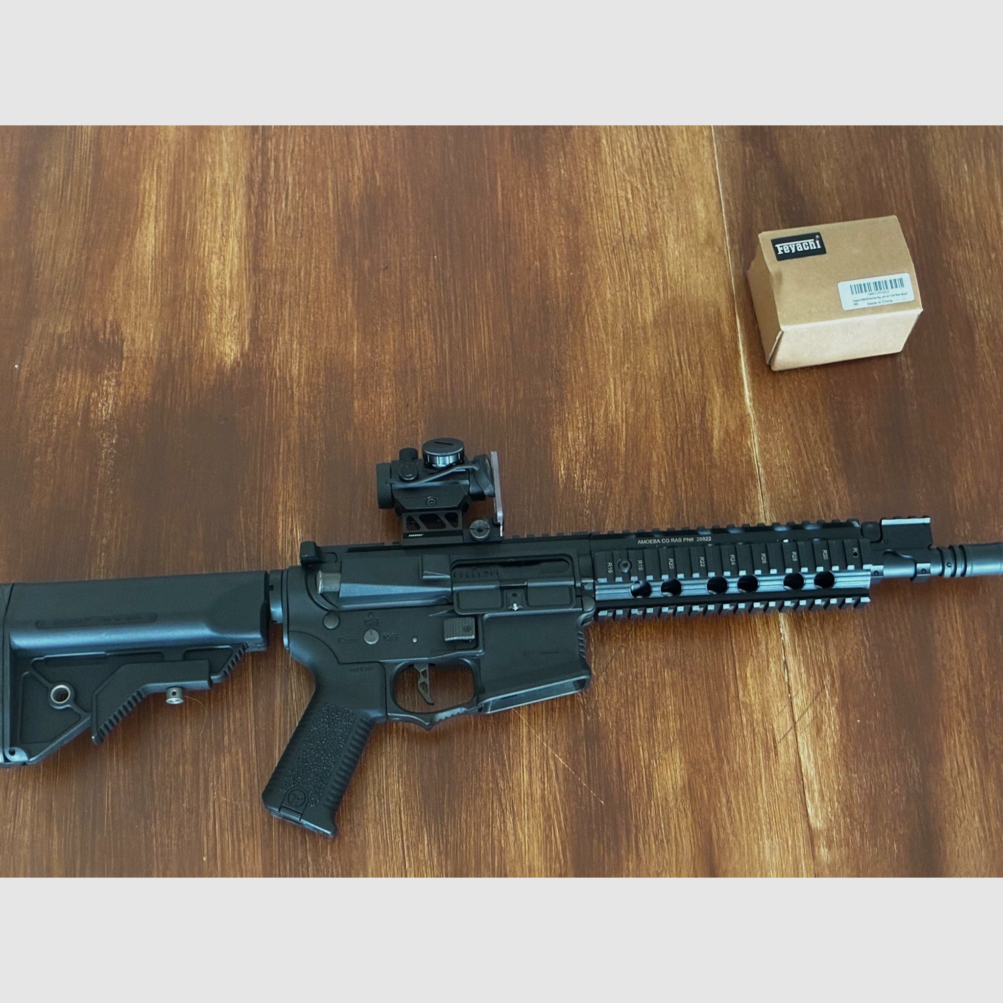 Pacchetto Airsoft completo — Ares Amoeba M4 (S-AEG) + H&K VP9 (GBB, scivolo in metallo) + Caricatore, gas,