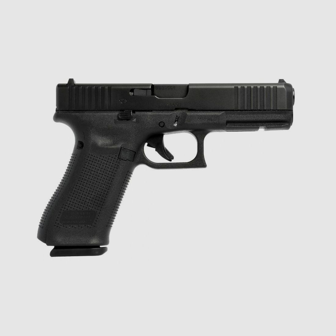 Glock pistol Glock 17 Gen5 in caliber 9mm Para (9x19) including accessories