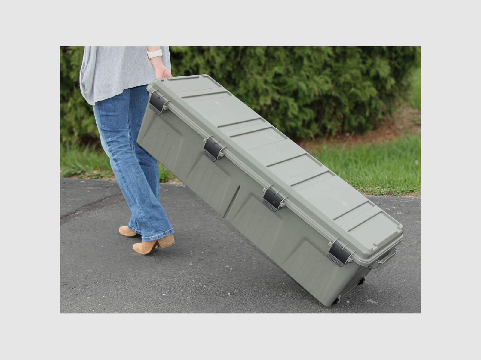 MTM tactical transport box with wheels