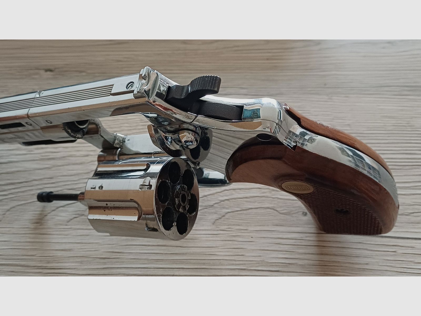 Schreckschuss revolver: Mauser L100 380 knal chroom PTB 326