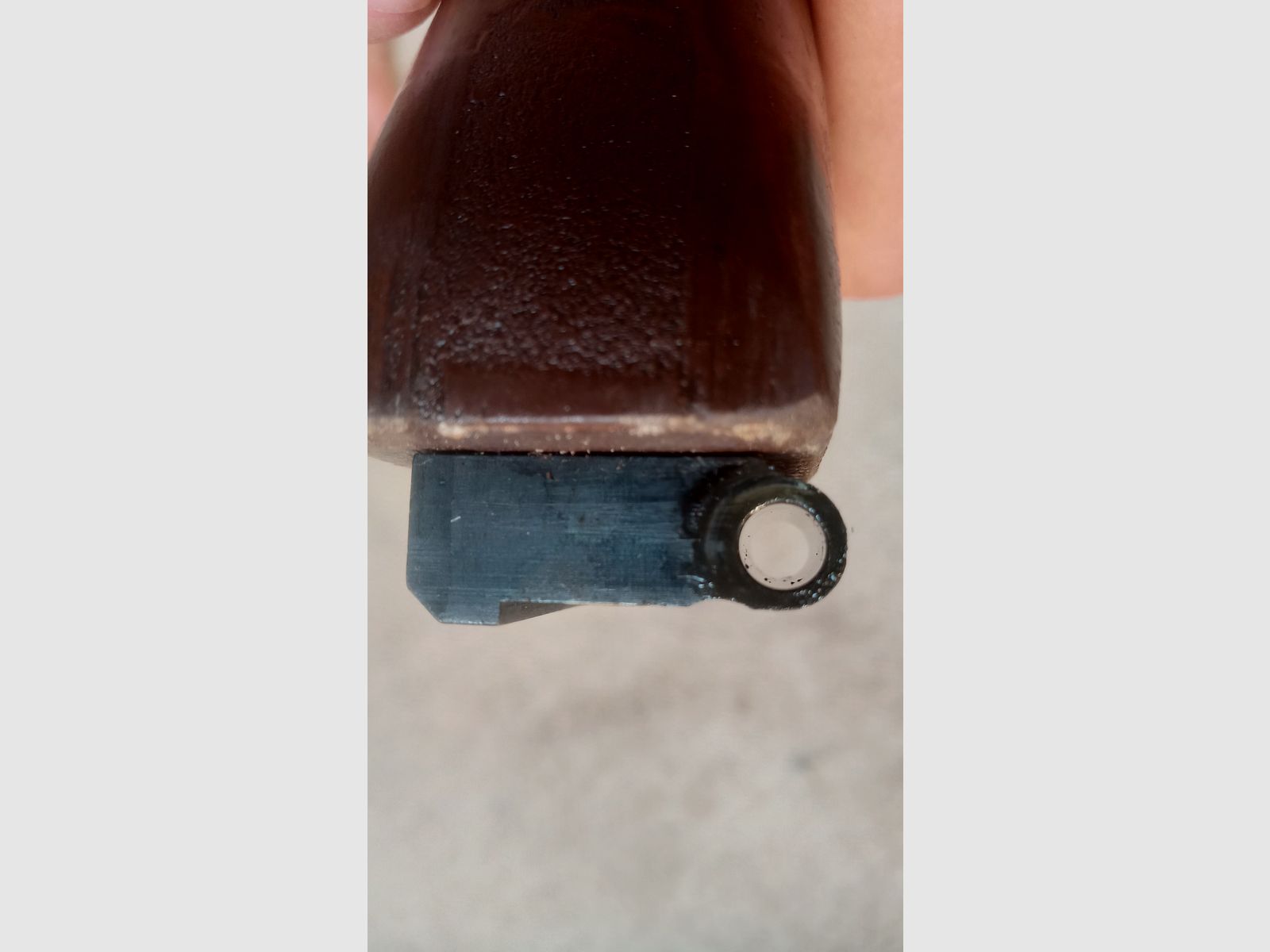 Madera de AK ruso con adaptador para rifle de CO2 Yunker en aspecto de culata fija AK74