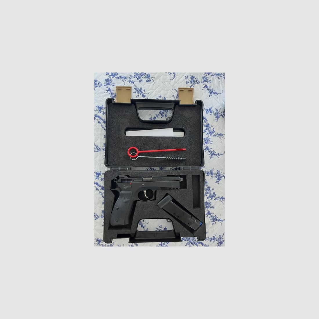 Pistole CZ 75 SP-01 Shadow Kal.9mmLuger 19-Schuß Magazin