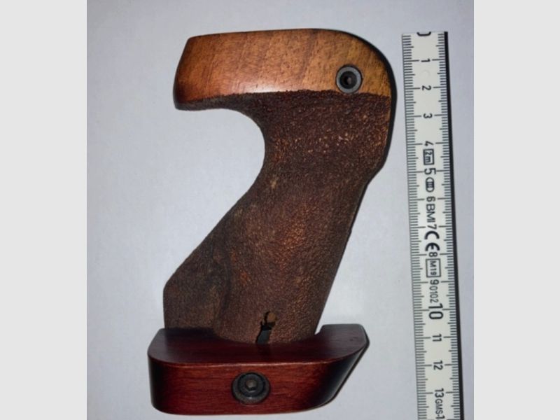 Forme taille M. Probablement adapté pour Walther GSP