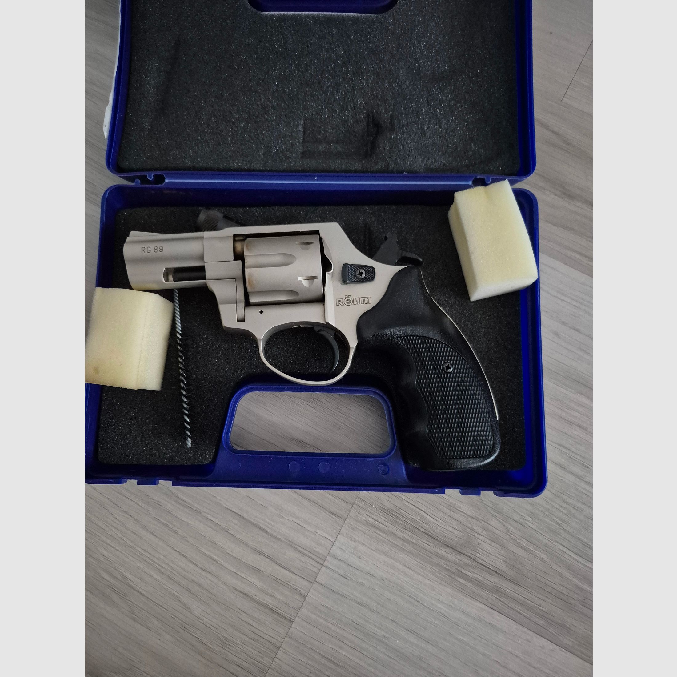 Röhm RG 89 Schreckschuss Revolver cal. 9mm R.K. – inkl. Abschussbecher + Koffer