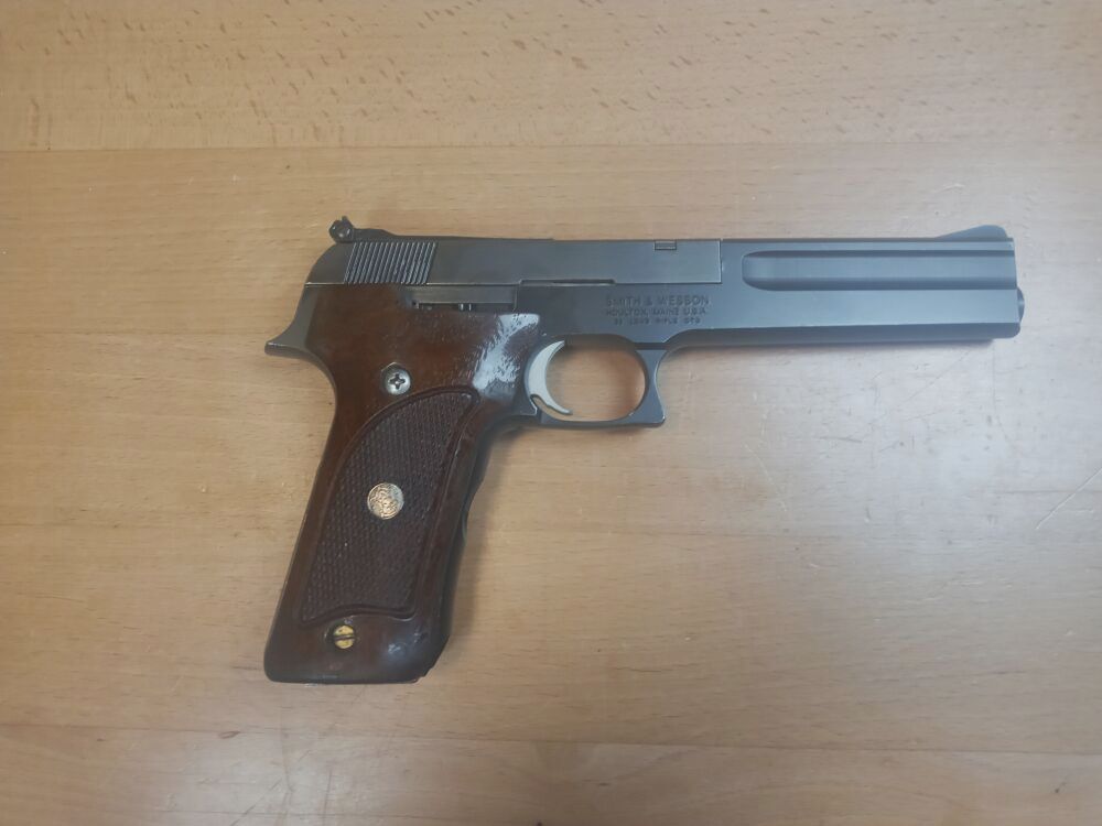 Smith & Wesson M 422