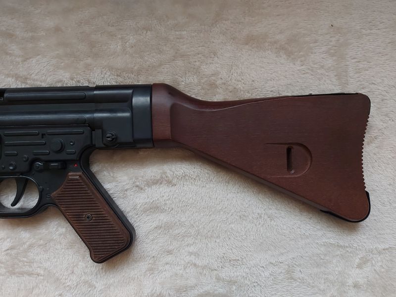 STG44 von GSG . 22lfB