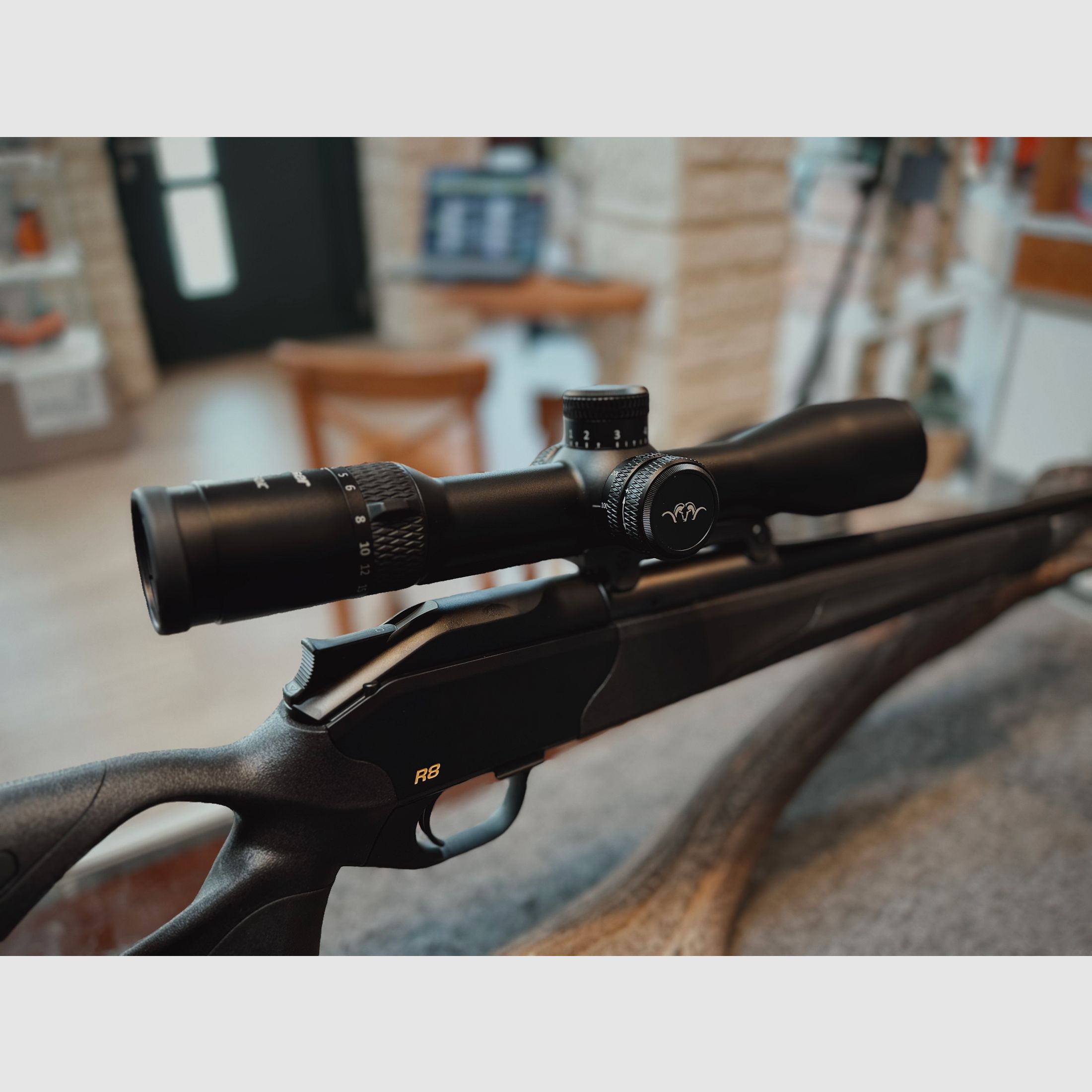 Blaser R8 Ultimate Linksausführung Kal. .308 Win. mit Blaser B2 3-18x50 IC QDC+ – Neuwaffe