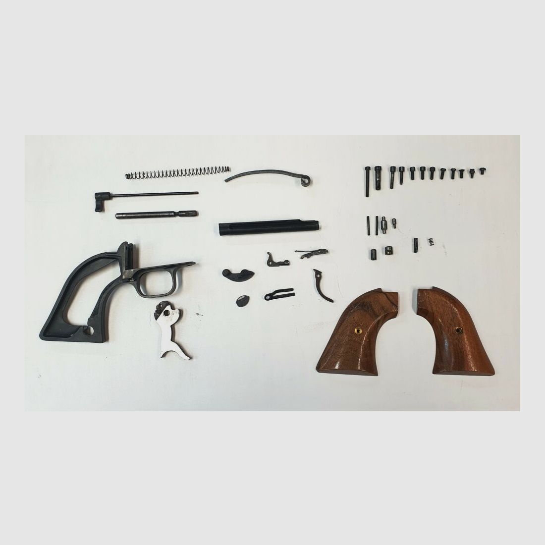 H.Schmidt Ostheim Teilekonvolut für Revolver Helmuth Schmidt Ostheim Model 21 -.22lr