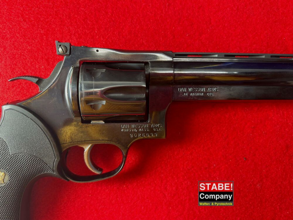 Dan Wesson .44