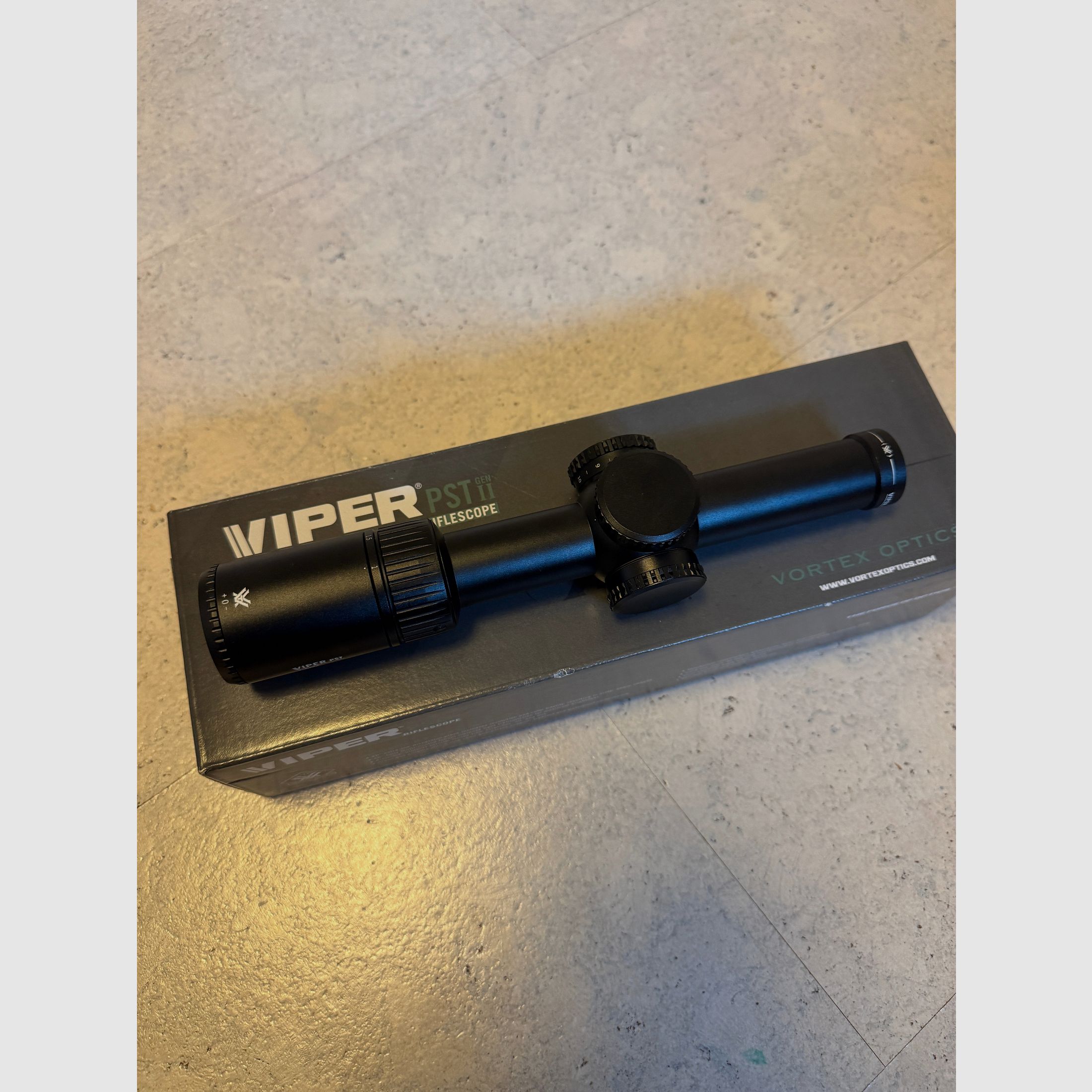 Vortex Viper PST Gen II 1-6x24 VMR-2 MRAD