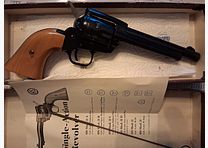 Revolver de colección Cat. B en 4mmRand largo sin necesidad de licencia marca Schmidt Ostheim tipo HS21F