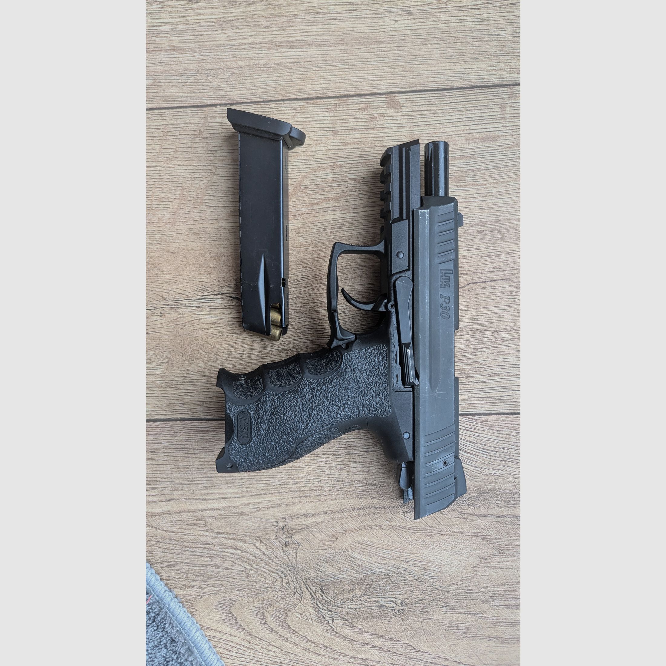 Hk (Umarex) P30 SSW mit 2 Magazinen