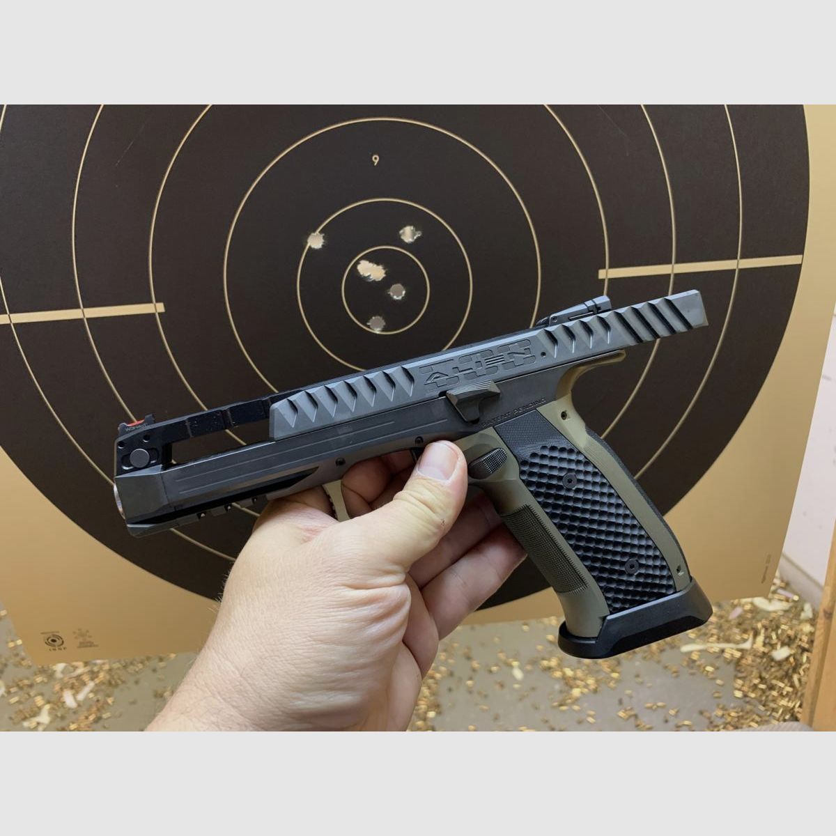 Laugo Arms ALIEN 500 Single Batch Edition 9x19mm, Bild 17 von 18